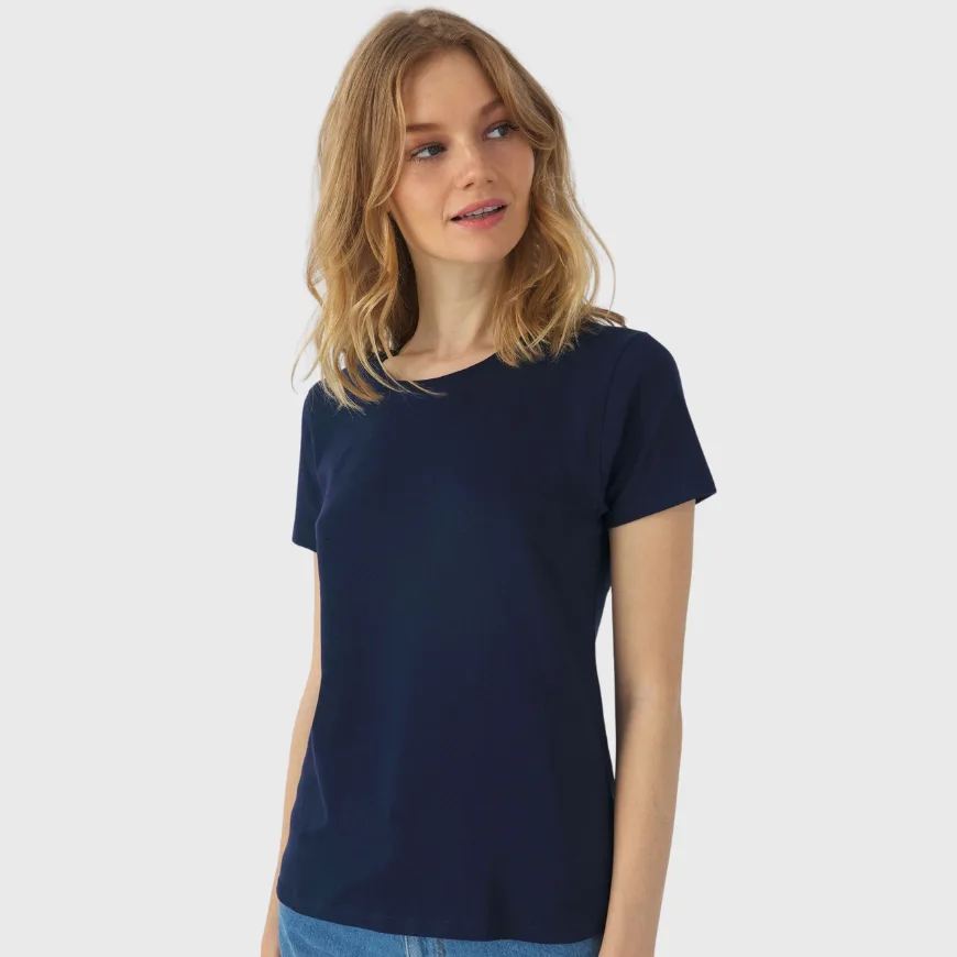 Personalized t-shirt: T-shirt femme col rond 145 g/m² personnalisable